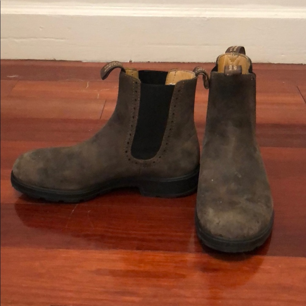 Women’s Blundstone Boots (Size: w9, color: brown)